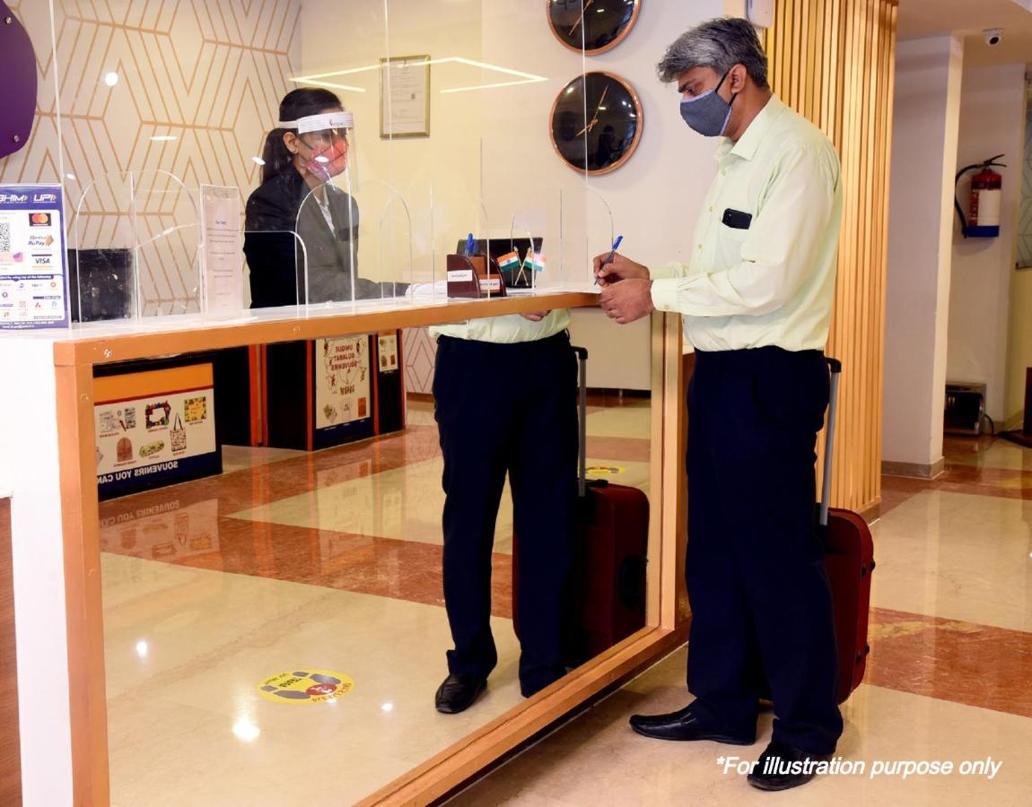 OYO 7224 Krishna Prasad Hotel Chennai Bagian luar foto